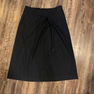 Banana Republic black striped skirt size 2